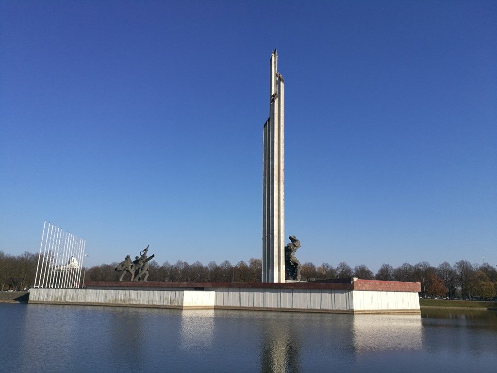 Le monument de la victoire soviétique à Riga