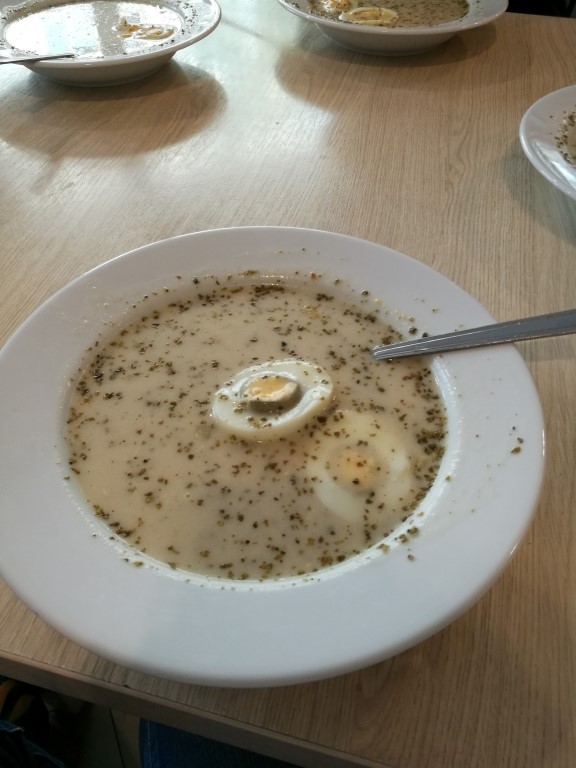 La soupe de céréales, entrée inévitable à tout repas polonais