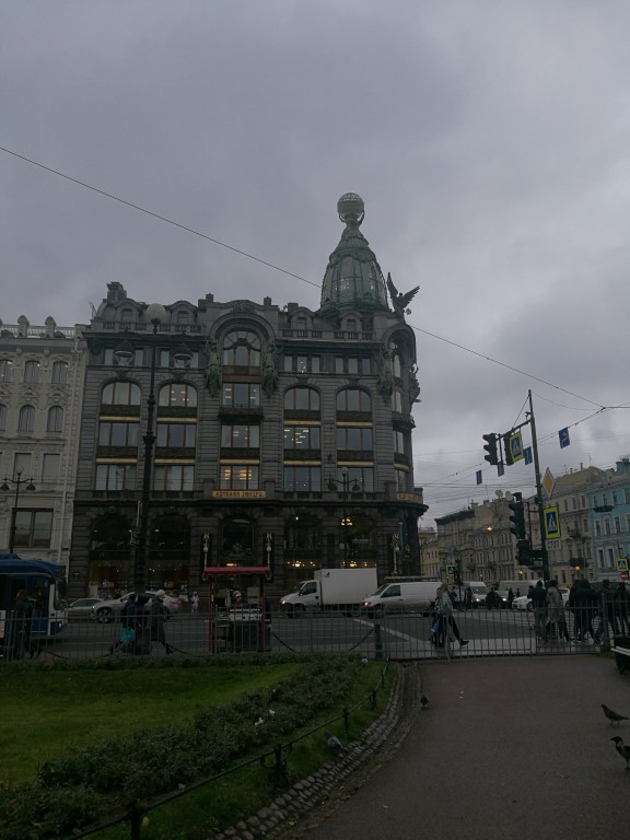 Les rues de Saint-Petersbourg, entre architecture baroque et classicisme soviétique