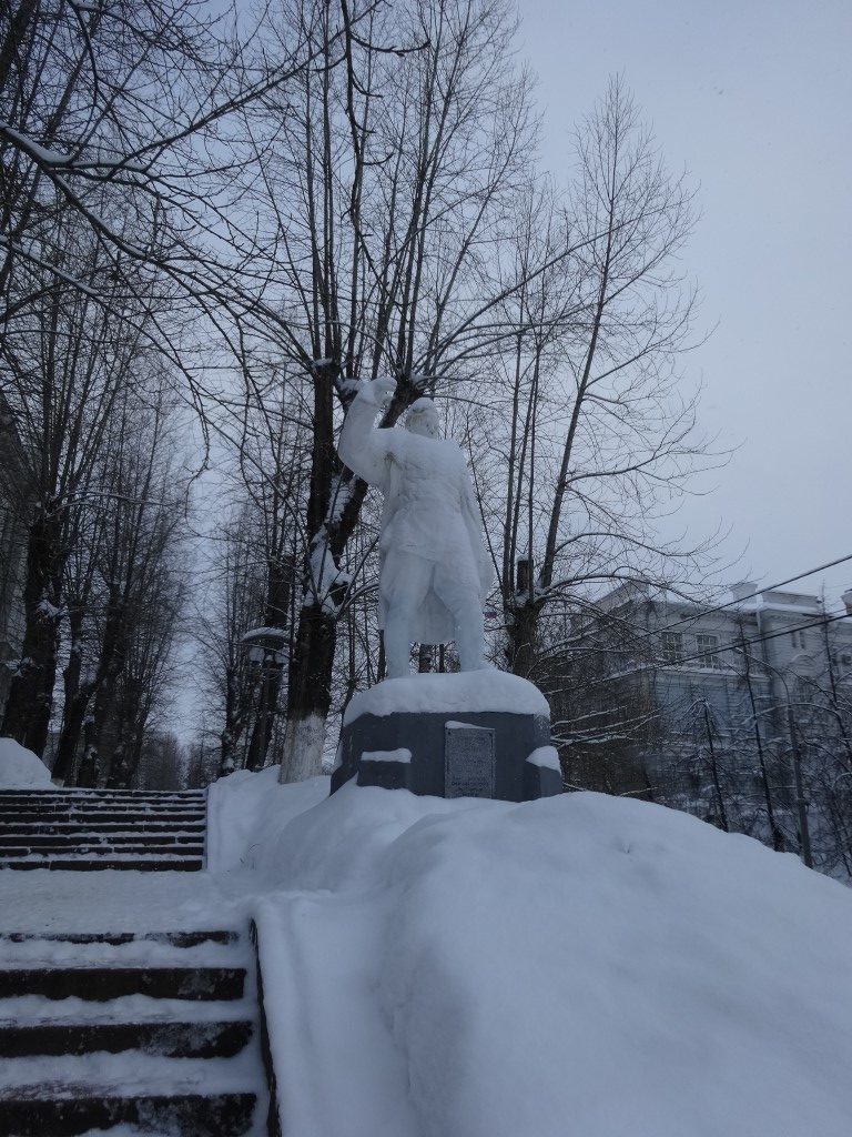 A Tomsk, même les statues gèlent