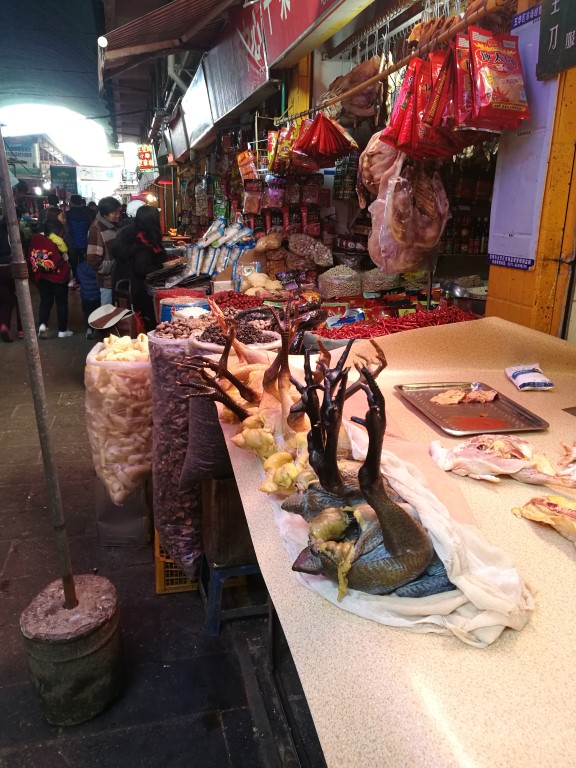 Les merveilles, ou pas, du marché de Kunming